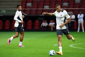 虽然赫罗纳 虽然赫罗纳